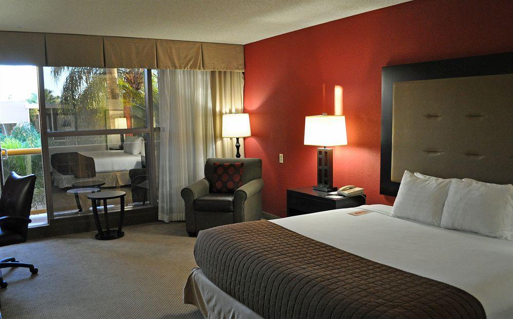 Sawgrass Grand Hotel And Suites Sports Complex ซันไรส์ ภายนอก รูปภาพ
