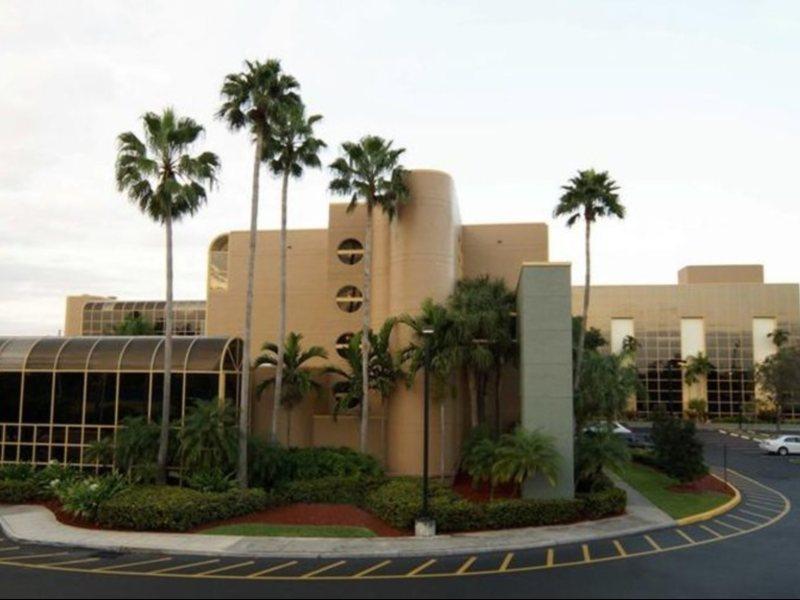 Sawgrass Grand Hotel And Suites Sports Complex ซันไรส์ ภายนอก รูปภาพ