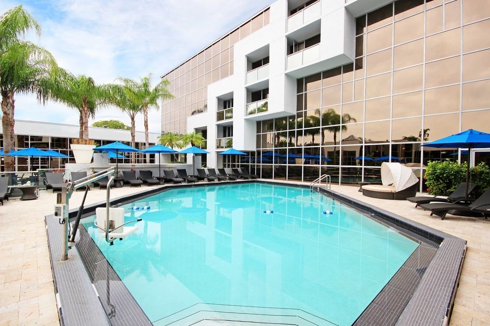 Sawgrass Grand Hotel And Suites Sports Complex ซันไรส์ ภายนอก รูปภาพ