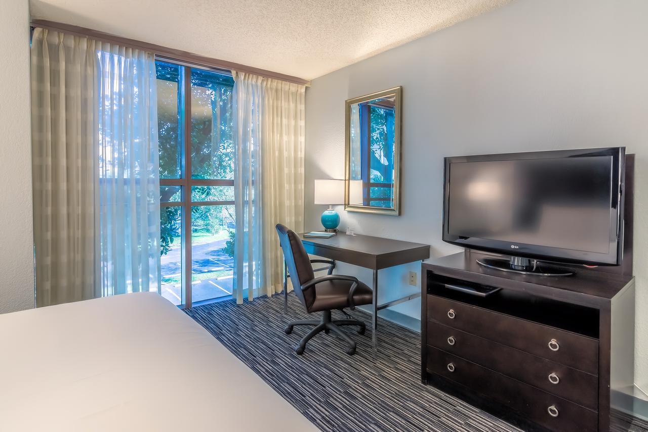 Sawgrass Grand Hotel And Suites Sports Complex ซันไรส์ ภายนอก รูปภาพ