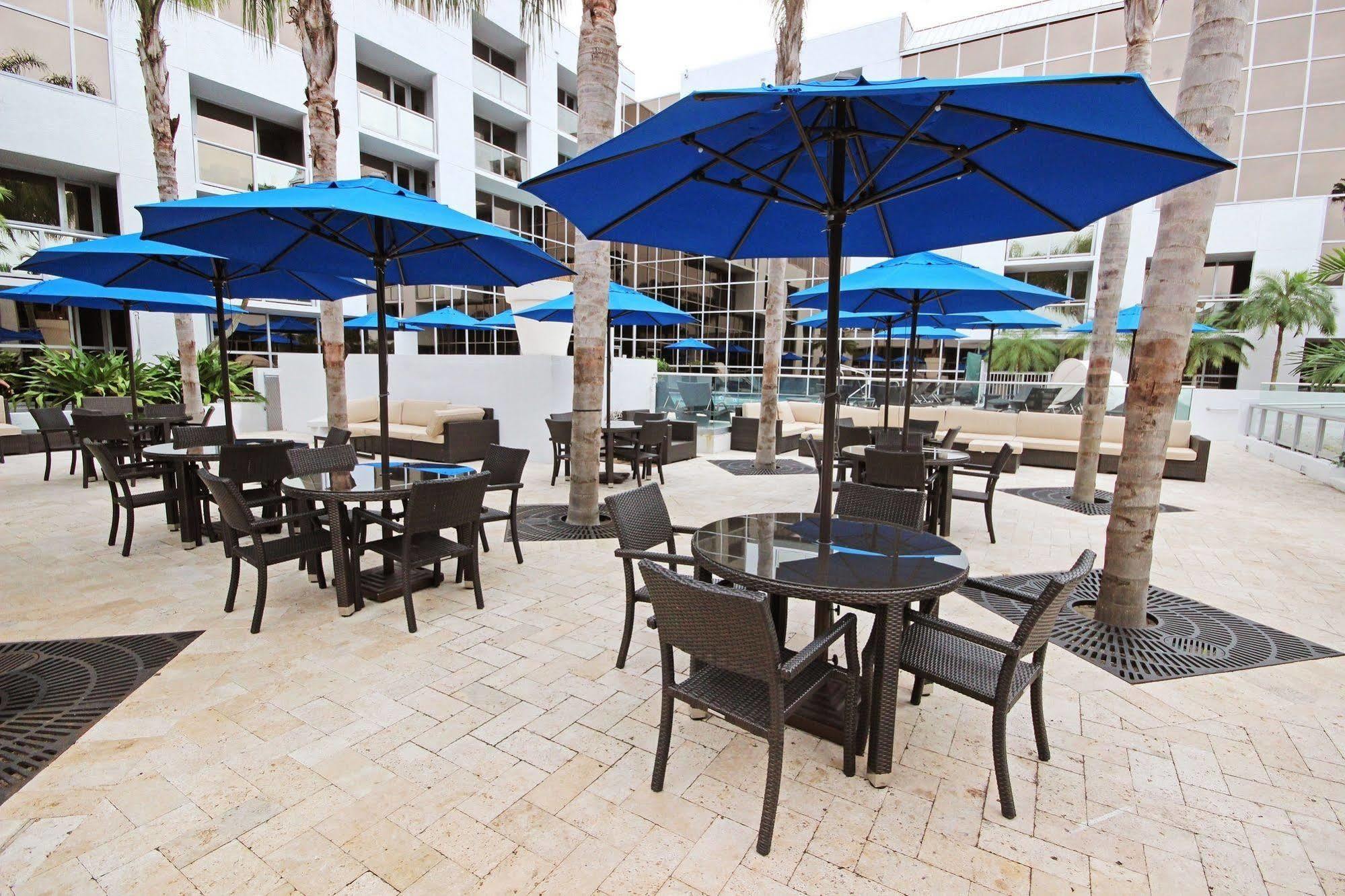 Sawgrass Grand Hotel And Suites Sports Complex ซันไรส์ ภายนอก รูปภาพ